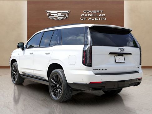 Certified 2025 Cadillac Escalade Sport w/ LPO, ONYX Package AWD/4WD image 3