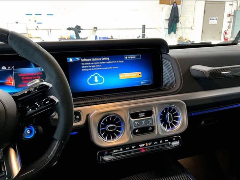 New 2026 Mercedes-Benz G 63 AMG 4MATIC image 9