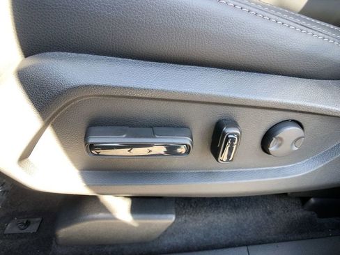 New 2025 Honda Pilot EX-L image 13