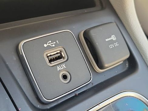 Used 2020 Jeep Cherokee Limited AWD/4WD image 20