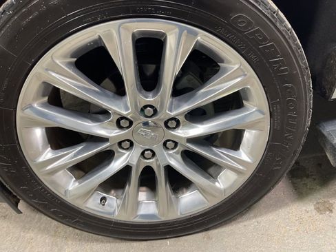 Used 2019 Cadillac Escalade Platinum AWD/4WD image 43