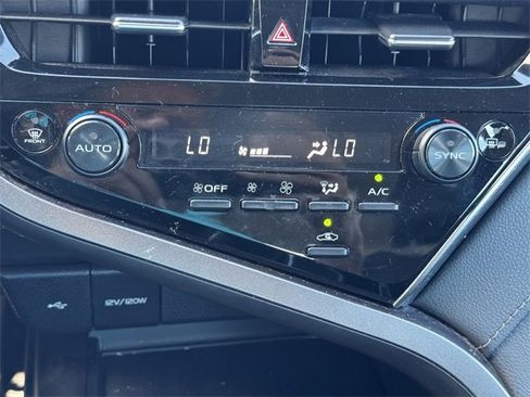 Used 2023 Toyota Camry LE image 32