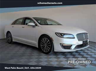 Used 2019 Lincoln MKZ Reserve image 1
