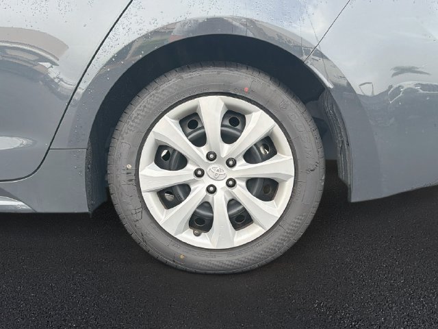Used 2023 Toyota Corolla LE FWD image 8