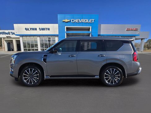 Used 2025 Nissan Armada Platinum Reserve image 12