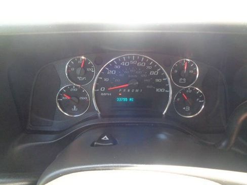 Used 2024 Chevrolet Express 2500 w/ Driver Convenience Package RWD image 20