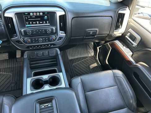 Used 2019 GMC Sierra 3500 SLT AWD/4WD image 16