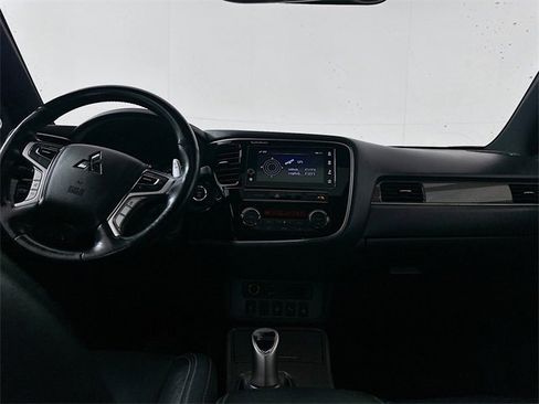 Used 2019 Mitsubishi Outlander GT image 22