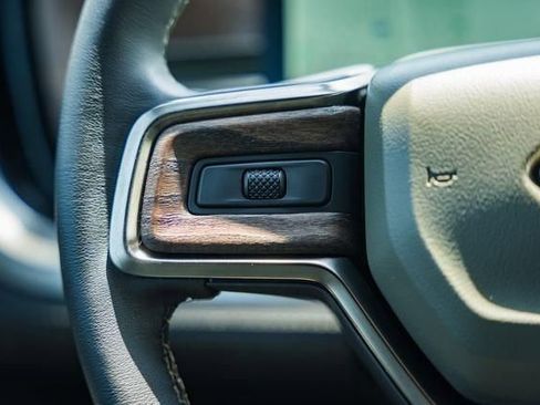 Used 2023 Rivian R1S Launch Edition image 14