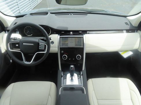 Used 2023 Land Rover Discovery Sport SE AWD/4WD image 5