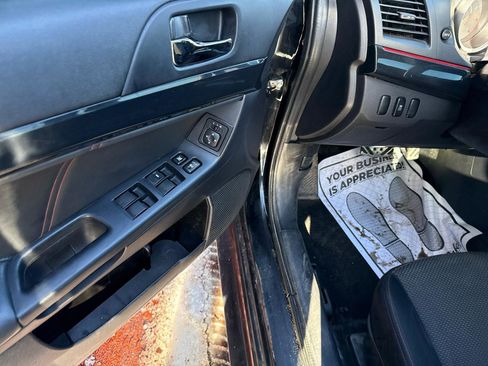 Used 2017 Mitsubishi Lancer LE image 18