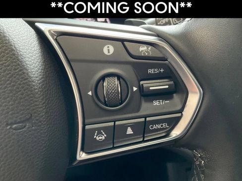 Used 2025 Acura RDX SH-AWD image 14