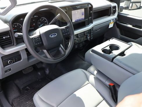 New 2025 Ford F550 XL image 5