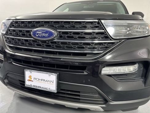 Used 2023 Ford Explorer XLT w/ Equipment Group 202A AWD/4WD image 25