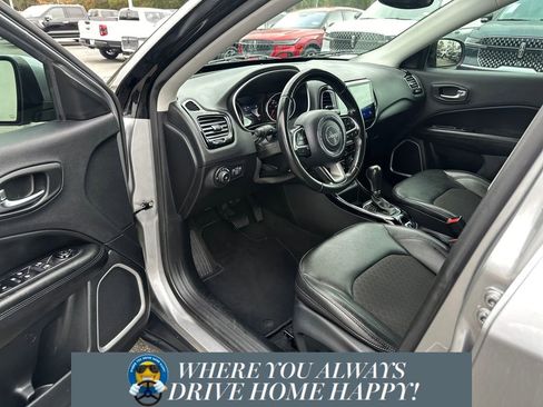 Used 2020 Jeep Compass Latitude image 9