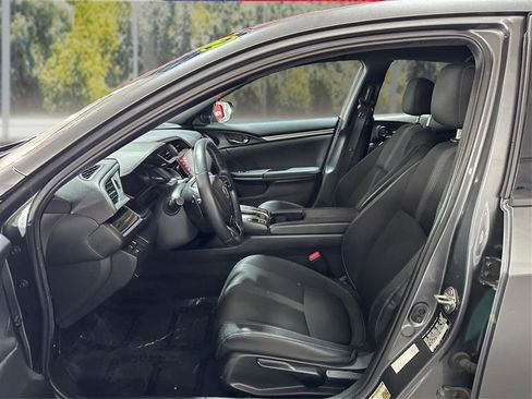 Used 2020 Honda Civic Sport image 9