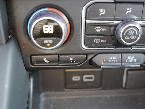 Used 2024 Chevrolet Tahoe RST w/ Luxury Package AWD/4WD image 8