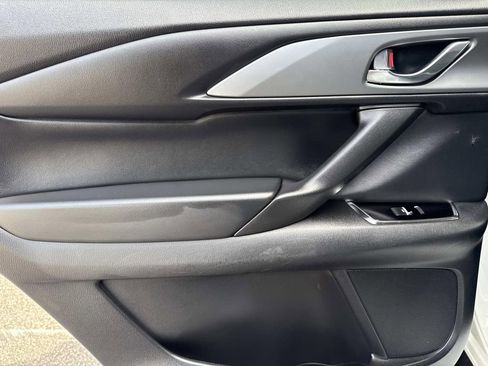 Used 2022 MAZDA CX-9 Touring image 14