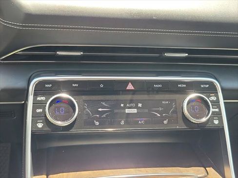 Used 2024 Genesis GV80 2.5T AWD/4WD image 26
