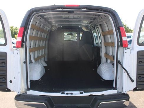 Used 2023 GMC Savana 2500 w/ Driver Convenience Package RWD image 5