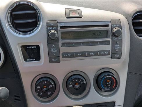 Used 2009 Toyota Matrix w/ PWR Pkg FWD image 8