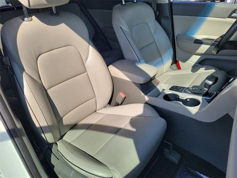 Used 2017 Kia Sportage EX image 16