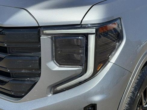 Used 2023 GMC Sierra 1500 Elevation image 16