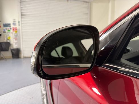 Used 2021 Genesis G70 2.0T RWD image 17