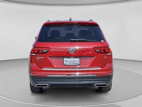 Used 2018 Volkswagen Tiguan SEL FWD image 34
