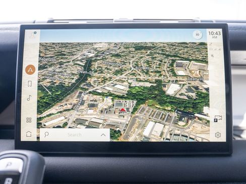 Used 2025 Land Rover Defender 110 S image 29