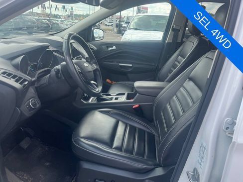 Used 2019 Ford Escape SEL AWD/4WD image 10