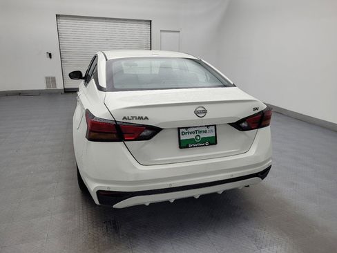 Used 2024 Nissan Altima 2.5 SV image 6