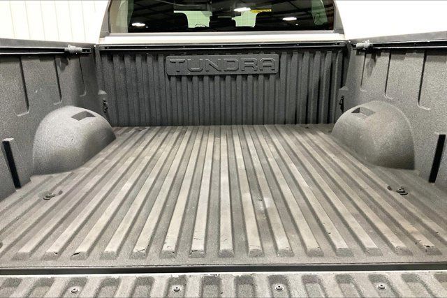 Used 2022 Toyota Tundra SR5 w/ SR5 Convenience Package AWD/4WD image 35
