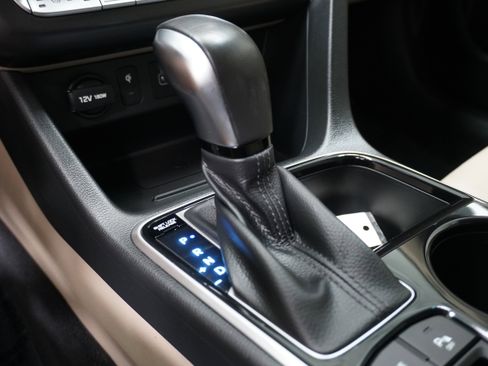 Used 2019 Hyundai Sonata Limited w/ Ultimate Package 04 image 22