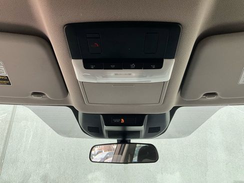 Used 2025 Nissan Rogue SV image 16