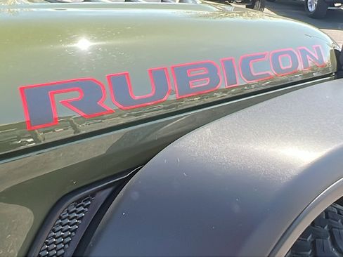 Used 2021 Jeep Gladiator Rubicon w/ LED Lighting Group image 9