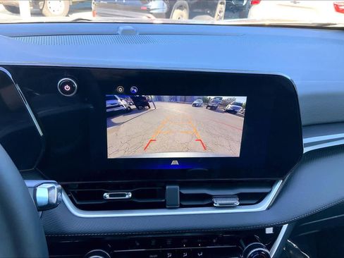 Used 2025 Chevrolet Equinox LT w/ Midnight Edition image 26