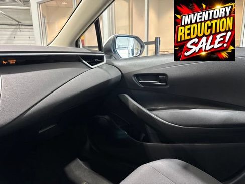 Used 2022 Toyota Corolla LE FWD image 24