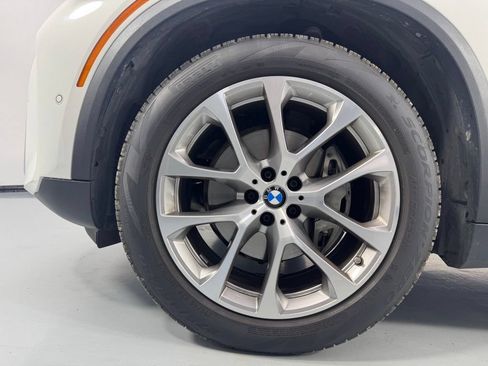 Certified 2024 BMW X5 xDrive40i w/ Premium Package AWD/4WD image 10