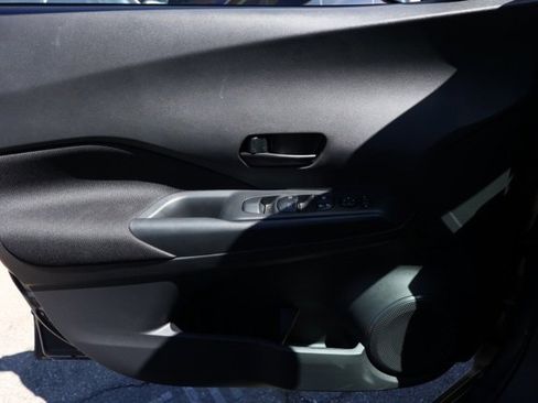 New 2025 Nissan Kicks Play S image 23