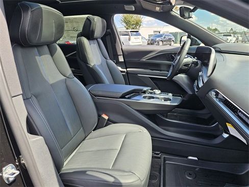 New 2026 Cadillac Lyriq V w/ Exterior Carbon Fiber Package image 25