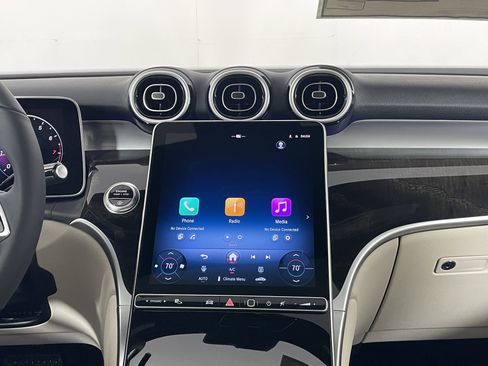 New 2026 Mercedes-Benz GLC 300 image 17