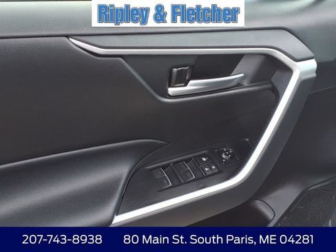 Used 2024 Toyota RAV4 XLE w/ Convenience Package AWD/4WD image 11
