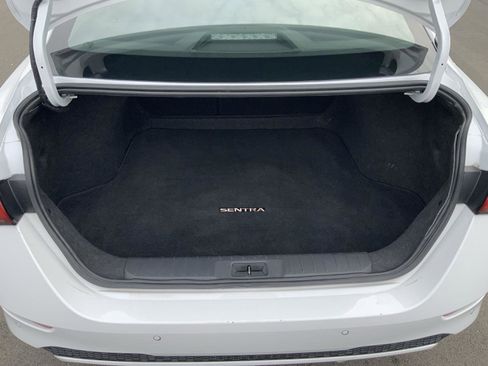 Used 2024 Nissan Sentra SV image 8