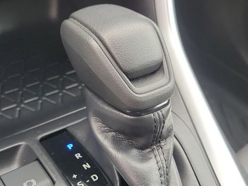 Used 2019 Toyota RAV4 XLE w/ Carpet Mat Package FWD image 16