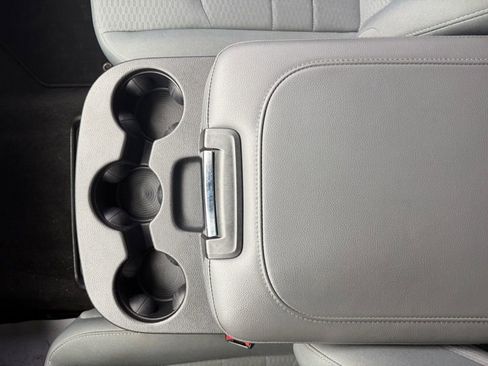 Used 2017 RAM 1500 Express w/ Express Value Package image 31