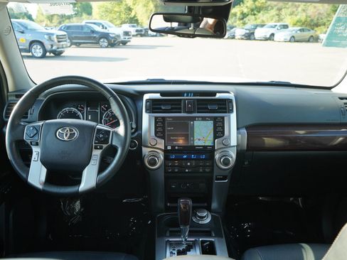 Used 2024 Toyota 4Runner Limited AWD/4WD image 15