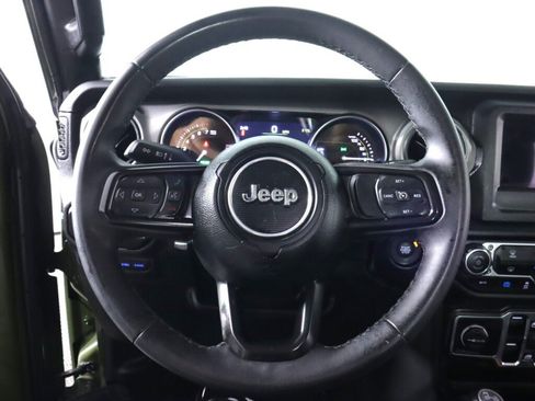 Used 2023 Jeep Wrangler Unlimited AWD/4WD image 12