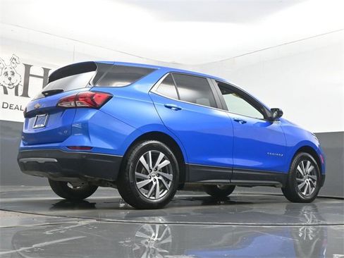 Used 2024 Chevrolet Equinox LT image 32