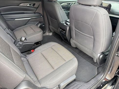 Certified 2025 Chevrolet Traverse LT w/ Enhanced Driving Package FWD image 27
